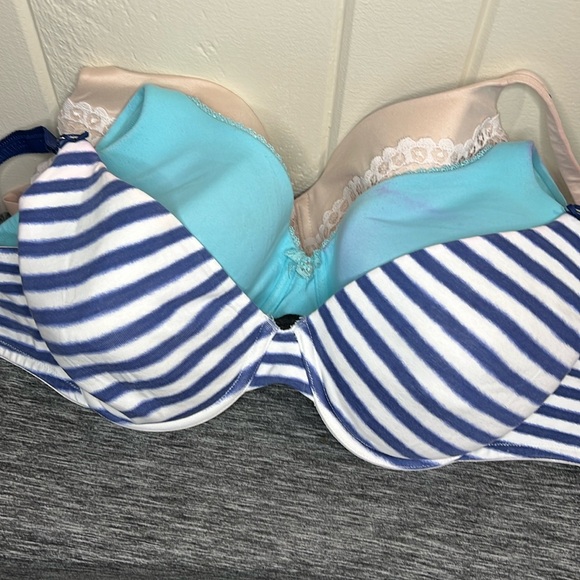 Victoria's Secret Other - Victoria Secret 3 Bras bundle